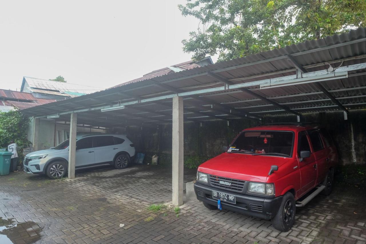 Reddoorz Near Politeknik Manado Hotel Exterior photo