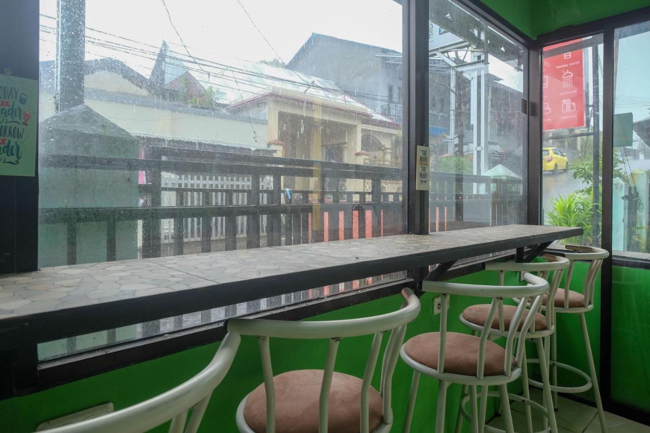 Reddoorz Near Politeknik Manado Hotel Exterior photo